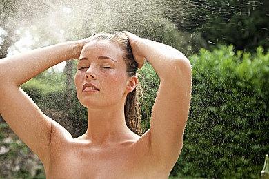 “临时工价格” Xbox台服刺客信条《英灵殿》《起源》《奥德赛》捆绑包仅售46元